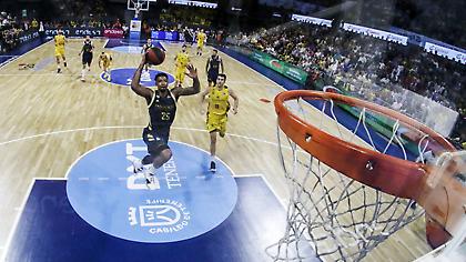 Air… Τζόρνταν Μίκι (video)