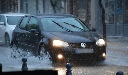 Έρχεται κακοκαιρία την Δευτέρα με καταιγίδες και χαλάζι