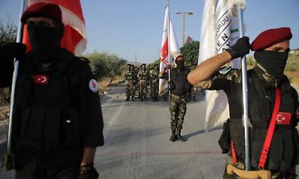 Τουρκία: Συγκέντρωση στρατιωτών και αρμάτων στα σύνορα με τη Συρία