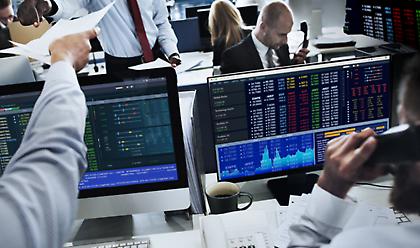 Στις αγορές το ελληνικό Δημόσιο με 10ετές ομόλογο