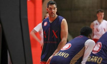 Σκόλα: Η δουλειά δε σταματά ούτε στο ρεπό! (video)