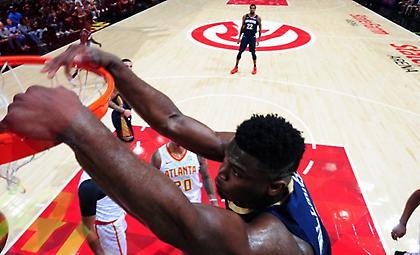 Τρομερός Ζάιον στο Top 5 του ΝΒΑ (video)