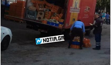 Ηλιούπολη: Οδηγός καταπλακώθηκε από το φορτηγό του, ενώ ξεφόρτωνε εμπόρευμα