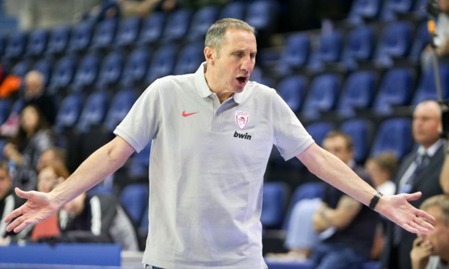 Βετεράνοι Ολυμπιακού: «Ευχαριστούμε Ντέιβιντ Μπλατ, στηρίζουμε τον Ολυμπιακό μας»