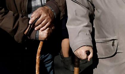 Υπουργείο Εργασίας: Στα 12 εκατ. ευρώ η δαπάνη για τους ανασφάλιστους υπερήλικες