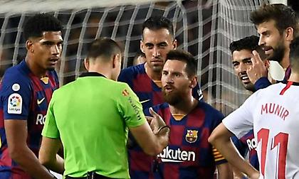 Έτσι προσπάθησε ο Μέσι να σώσει τον Ντεμπελέ από την κόκκινη κάρτα (pic)