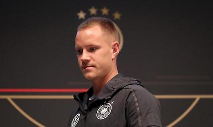 Τερ Στέγκεν: «Δεν τσακώνομαι με τον Νόιερ»