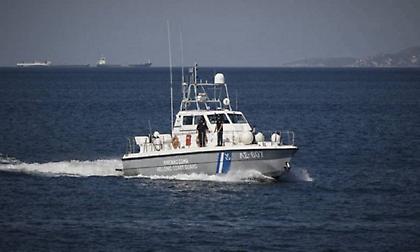 Πτώση ΙΧ στον μόλο Δραπετσώνας – Έρευνα για να βρεθεί η οδηγός