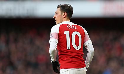 Συζητάει με Άρσεναλ για Εζίλ η Φενερμπαχτσέ