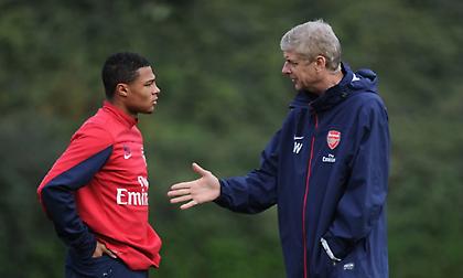 Βενγκέρ: «Η Μπάγερν... χειραγώγησε τον Γκνάμπρι για να μην ανανεώσει στην Άρσεναλ»