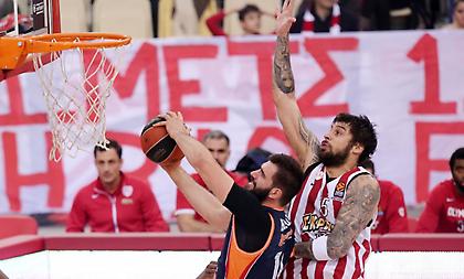 Ολυμπιακός, που ψάχνει… «φως»