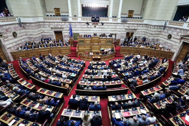 Αναπτυξιακό πολυνομοσχέδιο: Τέλος στη γραφειοκρατία