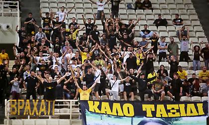 «Θερμή» υποδοχή της ΑΕΚ στη Λήμνο (video)