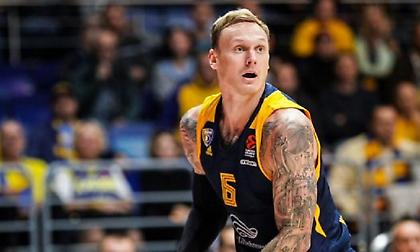 Γιάνις Τίμα: Το «show» κόντρα στην Μπασκόνια! (video)