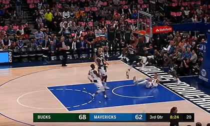 Ζάιον και Γιάννης στις πρώτες θέσεις του Top 10 (video)