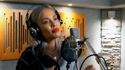 To «Δύο Ζωές» του Οικονομόπουλου σε ένα ιδιαίτερο cover