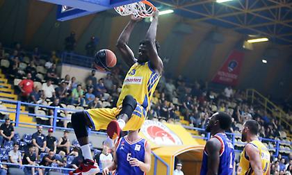 Παρέσυρε και τον Πανιώνιο το «τρένο» του Περιστερίου