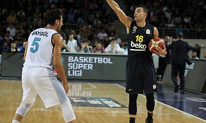 «Καθάρισε» με Σλούκα στην Άγκυρα η Φενέρ