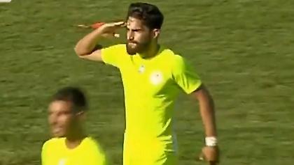 Πανηγύρισε με στρατιωτικό χαιρετισμό ο Γραικός (video)