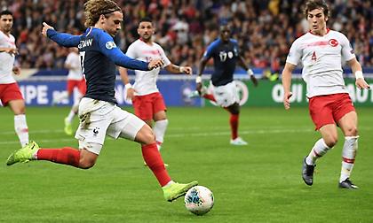 Ισοπαλία στο Παρίσι και πλεονέκτημα οι Τούρκοι