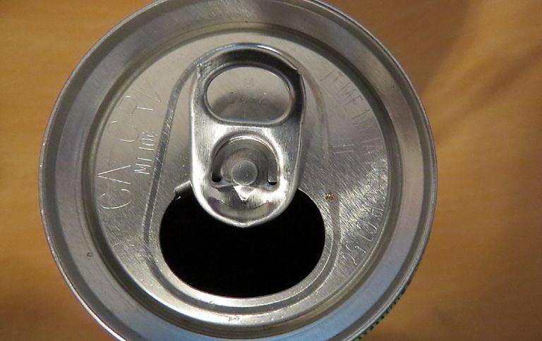 Έτσι μπορείτε να παγώσετε ένα αναψυκτικό σε 2 λεπτά μόνο