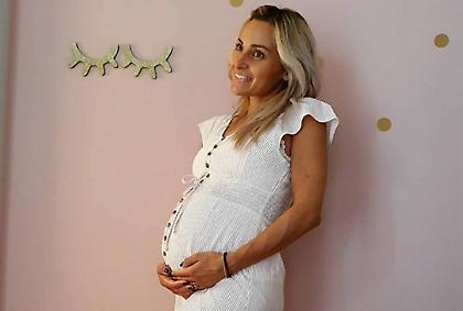 Βασιλική Μιλλούση: Το τρυφερό φιλί στον Πετρούνια λίγες μέρες πριν γεννηθεί η κόρη τους