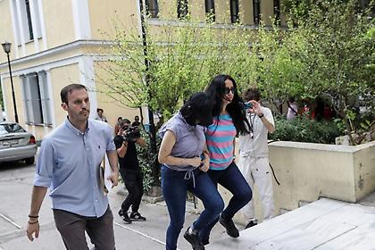 Εγκατάλειψη βρέφους στη Νέα Ιωνία: Η 19χρονη είδε την κόρη της και την θέλει πίσω