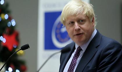 Συμφωνία: Ο Τζόνσον δίνει «μάχη» για να πείσει DUP και σκληροπυρηνικούς Τόρις