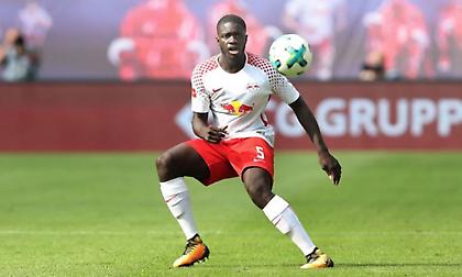 Στην… πόρτα της εξόδου από Λειψία ο Ουπαμεκανό