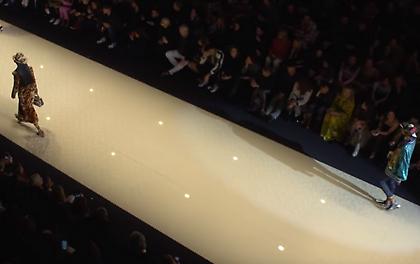 Γνωστός ηθοποιός παρίστανε τον ατζέντη μοντέλων για να του στέλνουν προσωπικές φωτογραφίες