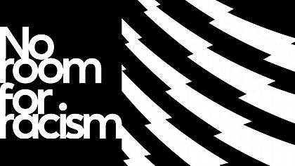 «Μαύρισε» το σήμα της Premier League