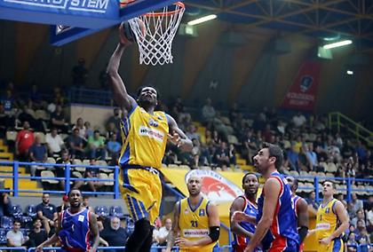 Αμφίβολος ο Μόουζες με ΑΕΚ