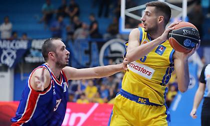 Σαλούστρος: «Μεγάλη νίκη μετά από 15 χρόνια, να διεκδικήσουμε ό,τι μας αναλογεί κόντρα στην ΑΕΚ»