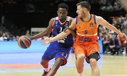 Πάτησε γκάζι στο δεύτερο και πέρασε από τη Βαλένθια η Εφές