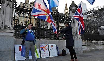 Η ώρα της κρίσης για το Brexit (vid)