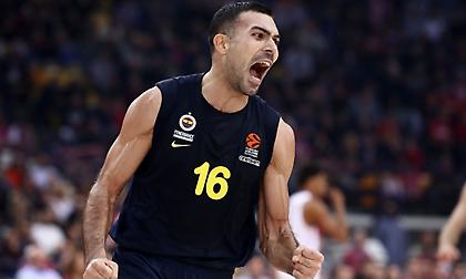 Σλούκας: «Υπήρχε πρόταση από τον Ολυμπιακό, αλλά όχι αυτή που γράφτηκε. Νιώθω δικαιωμένος» (video)