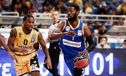 Έτσι... τέζαρε την ΑΕΚ ο Σκούτσι Σμιθ (video)