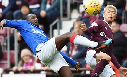 Γκέλα για Ρέιντζερς και «τρακάρισμα» στην κορυφή!