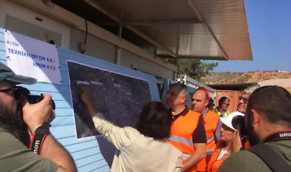 Ο Πατούλης στην έναρξη των αντιπλημμυρικών έργων στη Μάνδρα (pics)