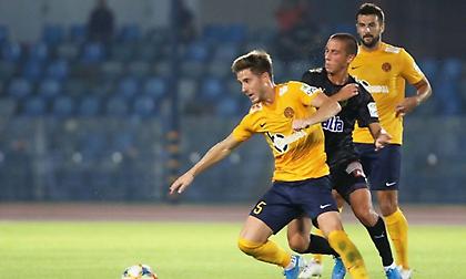 Έμεινε «όρθια» στη Λεμεσό και ανέβηκε τρίτη η ΑΕΚ Λάρνακας