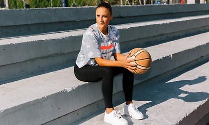 Αναστασία Κωστάκη: «Ο Γιάννης θέλει να δώσει σε νέα παιδιά ευκαιρίες, που δεν είχε στην ηλικία τους»