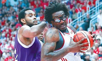 Στην Κίνα ο Αμάρε Στούντεμαϊρ!