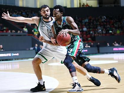 Έσπασε τα κοντέρ και βγήκε MVP ο ΜακΚόλουμ