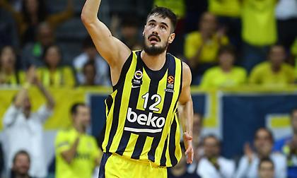 Χάνει Αρμάνι ο Κάλινιτς!