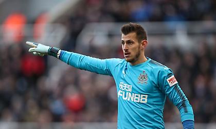 «Ριζώνει» στο Νιούκαστλ ο Ντουμπράβκα