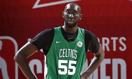 Εκτός δράσης ο Τάκο Φολ λόγω… ταβανιού!