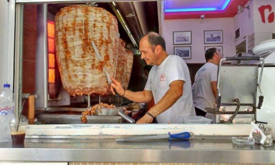 4+1 πιτόγυρα-θηρία που δεν τα κάνουν καλά ούτε 2 άτομα μαζί (pics)