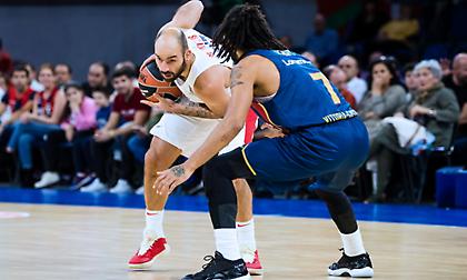 LIVE: Μπασκόνια-Ολυμπιακός 82-66 (Τελικό)