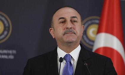 Μεβλούτ Τσαβούσογλου: Η Ελλάδα πυροβολούσε πρόσφυγες και τους έστελνε στην Τουρκία