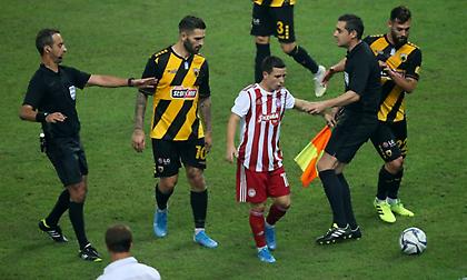 Θρίαμβος του Ολυμπιακού, με το πρωτοφανές 11 εναντίον 16!!!